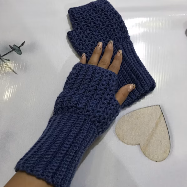 Fingerless gloves with long code
